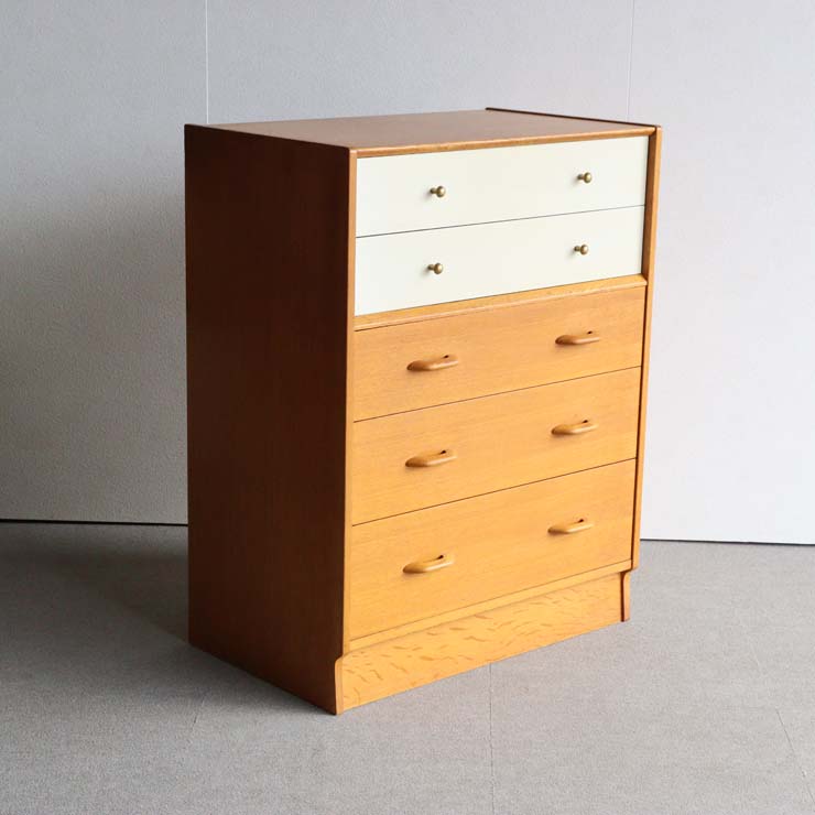 ジープランG-planの、サニーオークandチャイニーズホワイトシリーズのチェスト