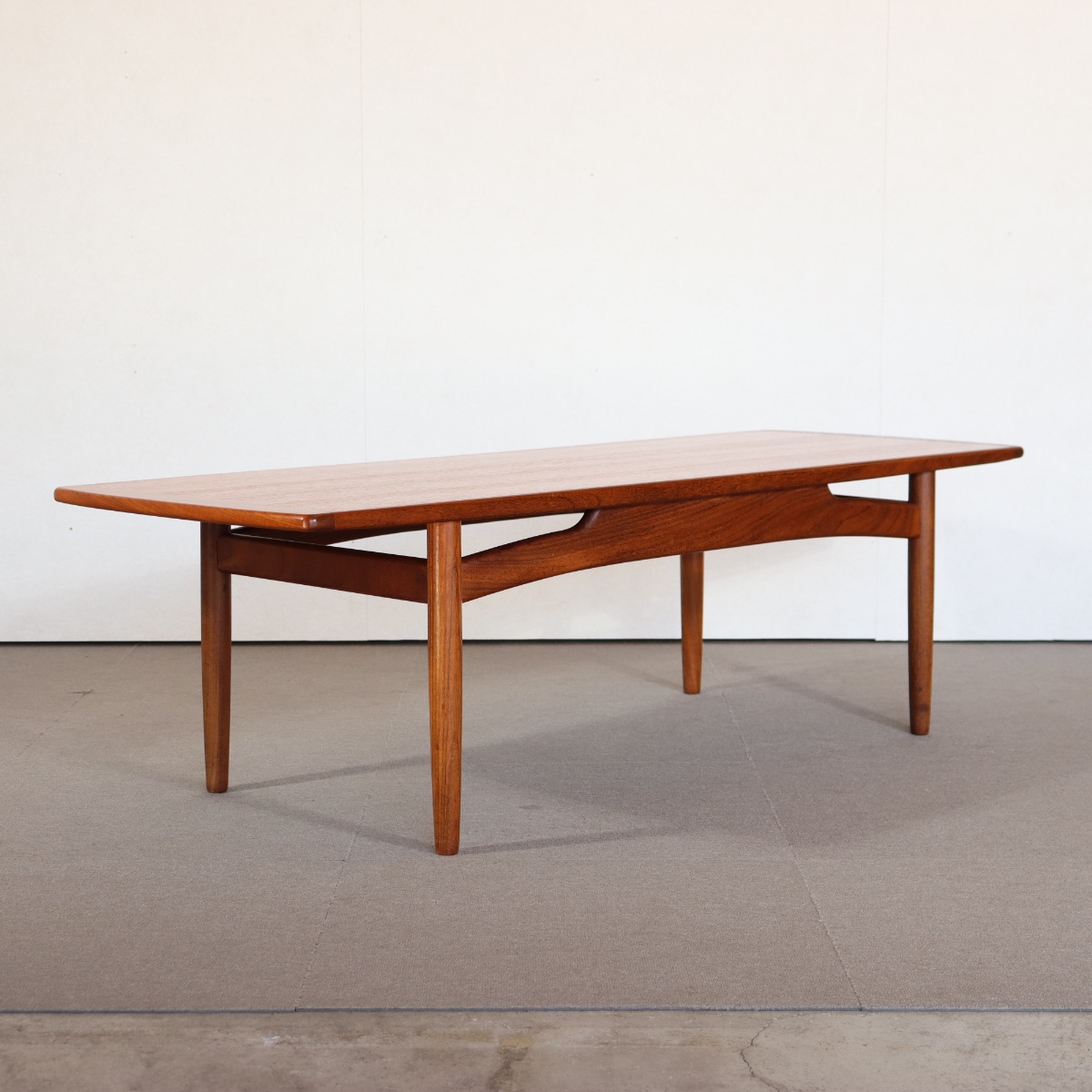 イギリス G-PLAN ブラジリア コーヒーテーブル チーク 北欧 ジープラン 送料込み】【未来世紀ブラジリア】 ジープランG-PLAN コーヒーテーブル