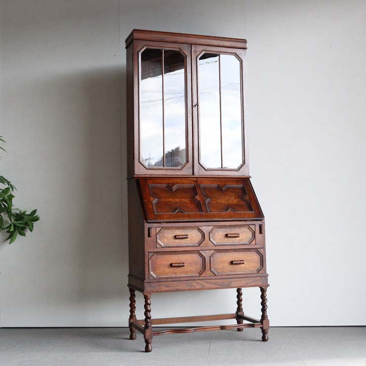 1930年代のアンティークのオーク材のキャビネット