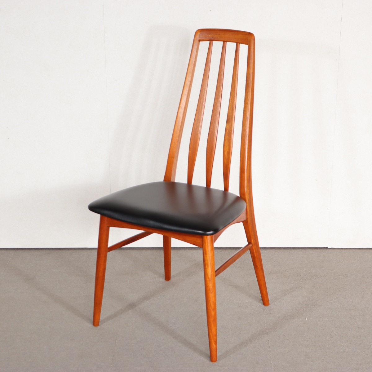 Niels KoefoedによるEVA ダイニングチェア 【送料込み】 2脚目以降割引あり