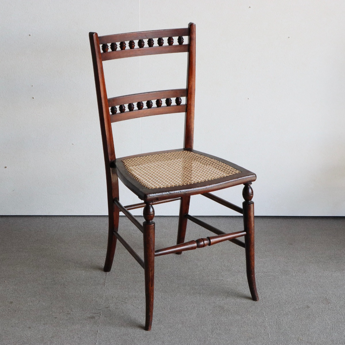 ビクトリアンVICTORIANのベッドルームチェア