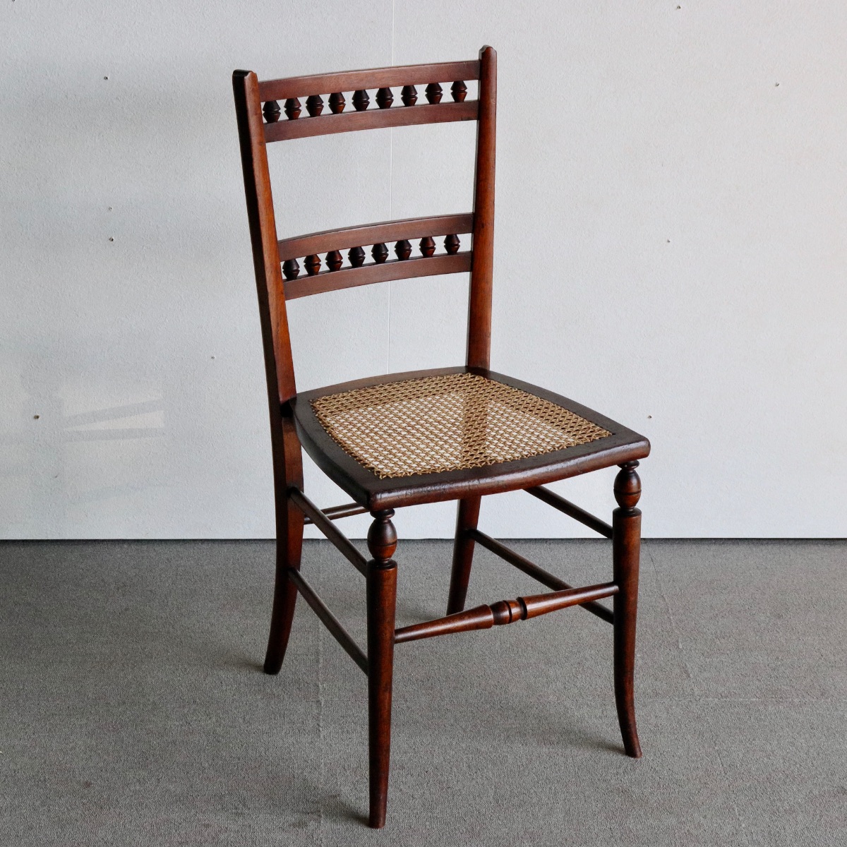 ビクトリアンVICTORIANのベッドルームチェア