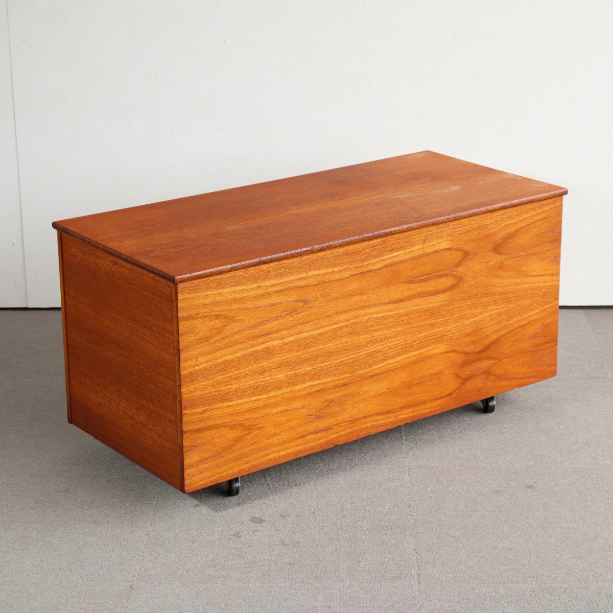 英国ヴィンテージのベッドボックス