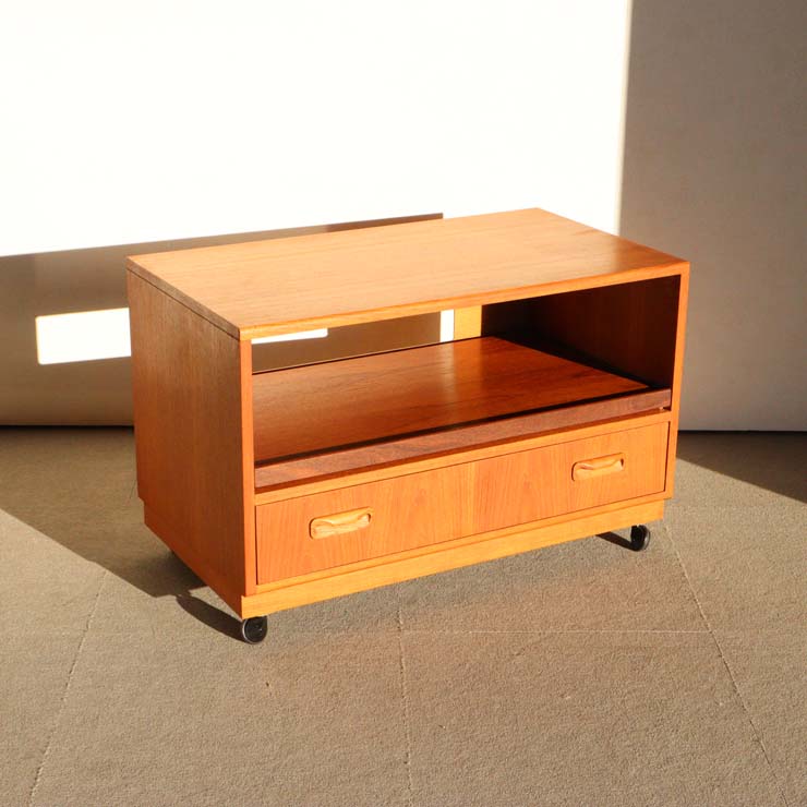 ジープランG-PLANのテレビ台