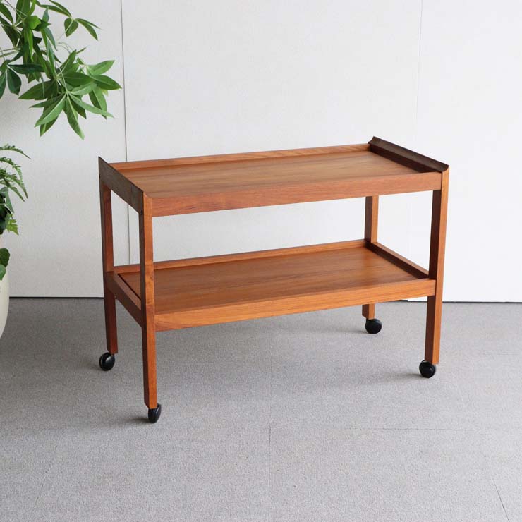 木製のキャスター付きのワゴン、24146