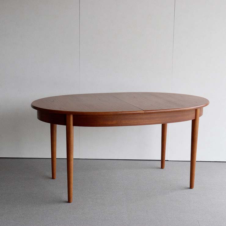 木製のオーバルヴィンテージダイニングテーブル、24081