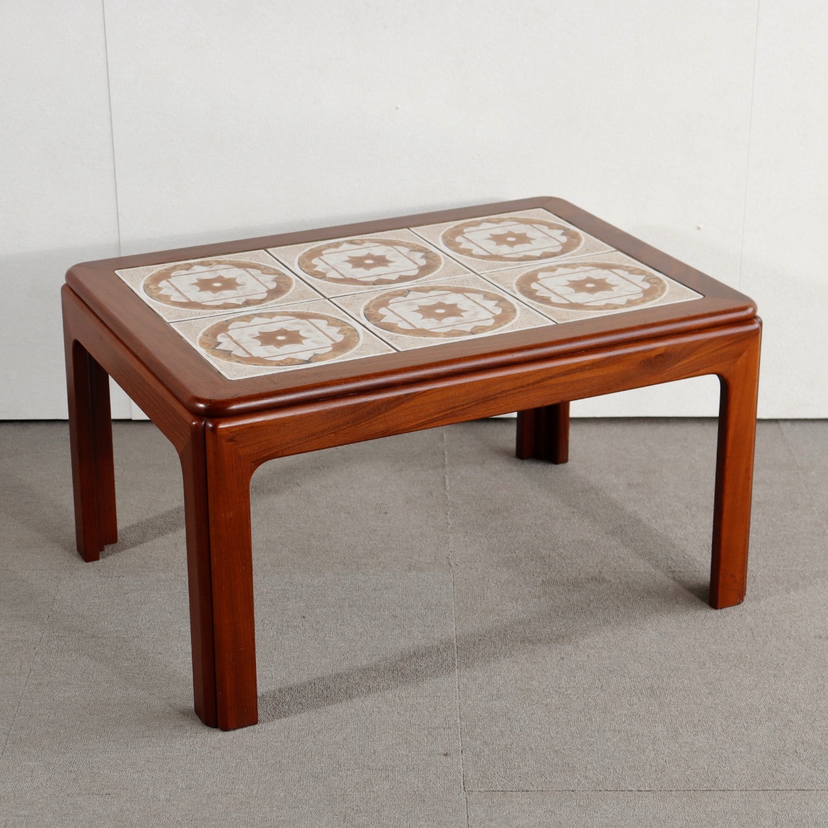 ジープランG-PLANのコーヒーテーブル