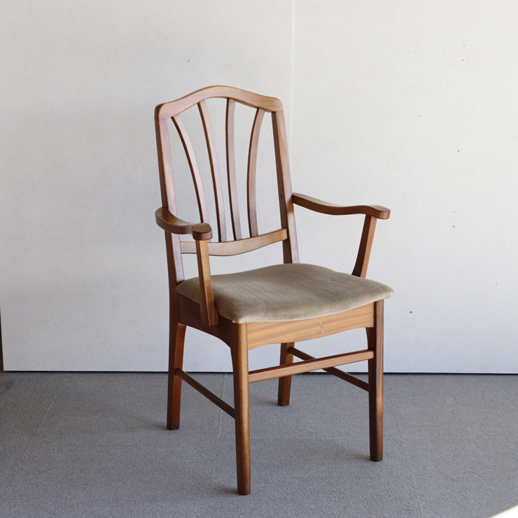 英国ヴィンテージのダイニングチェア