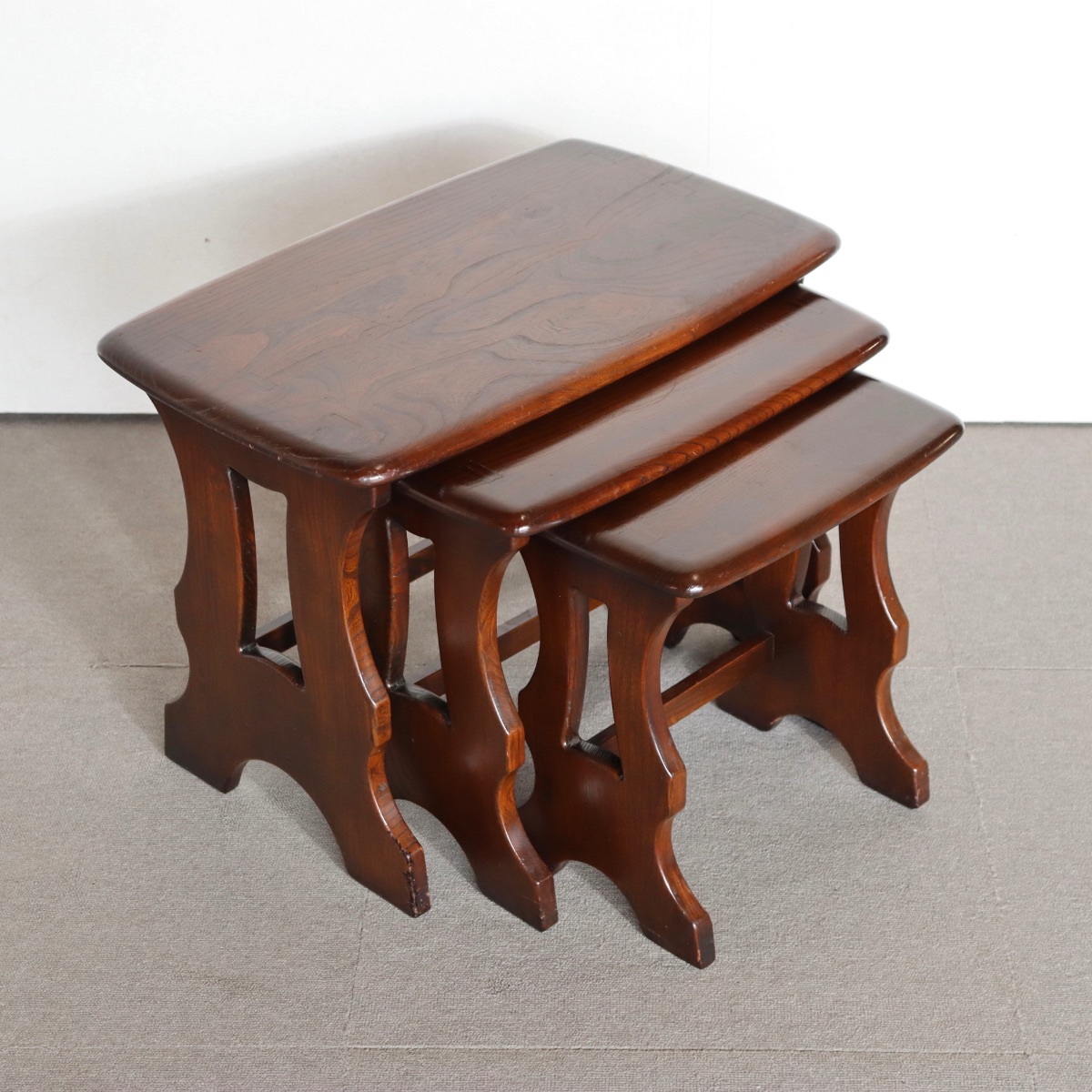 アーコールERCOLのネスト