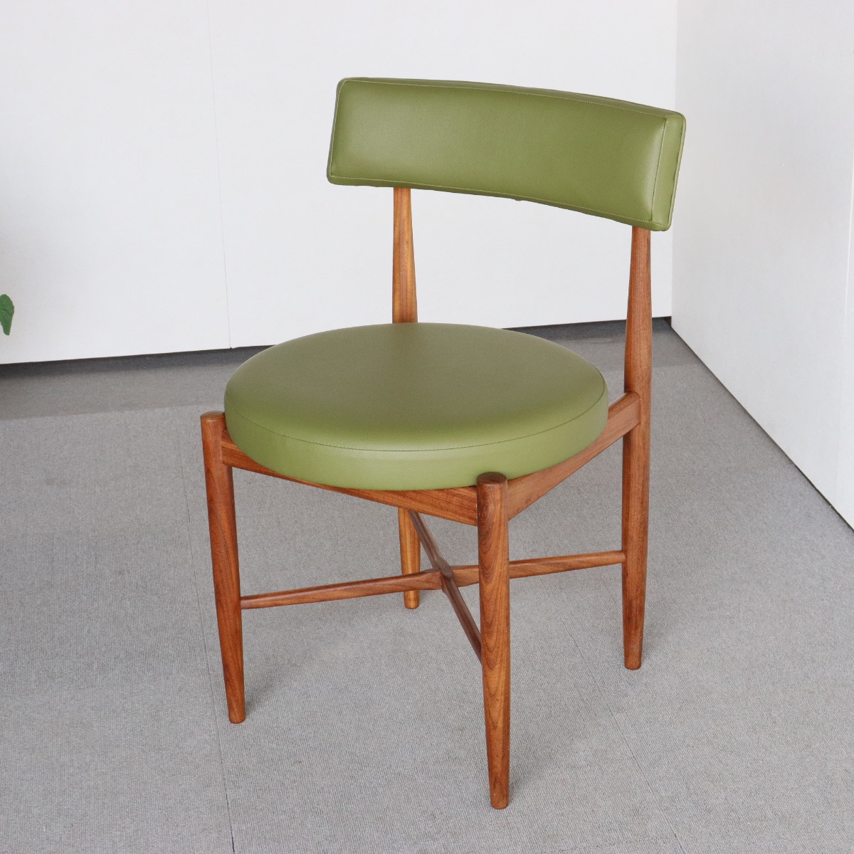 ジープランG-PLANのFrescoダイニングチェア