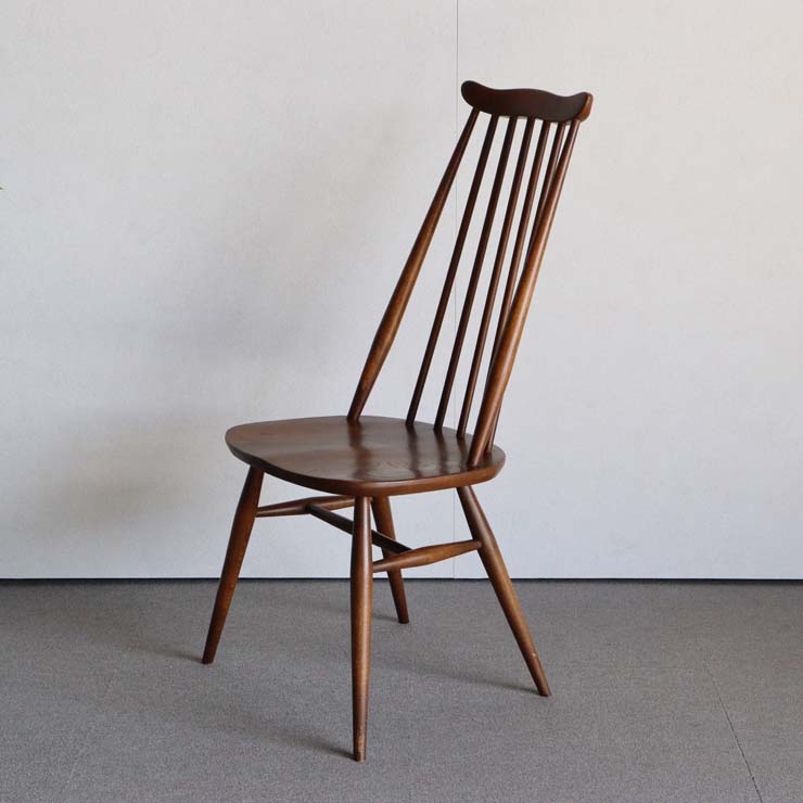 アーコールの椅子