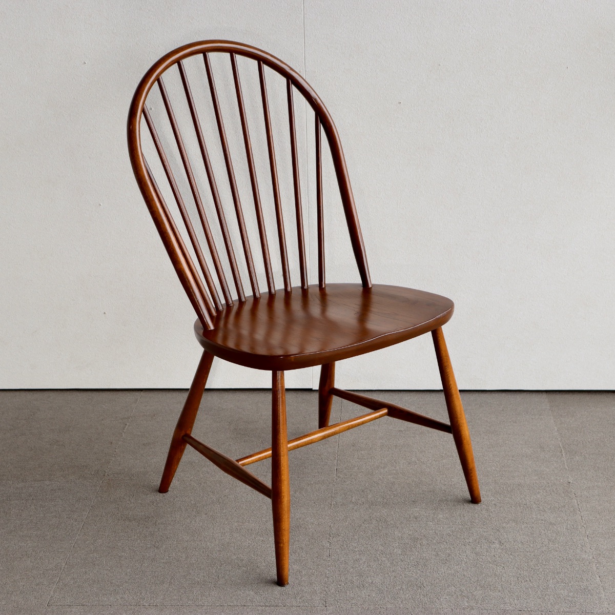 アーコールERCOLのダイニングチェア