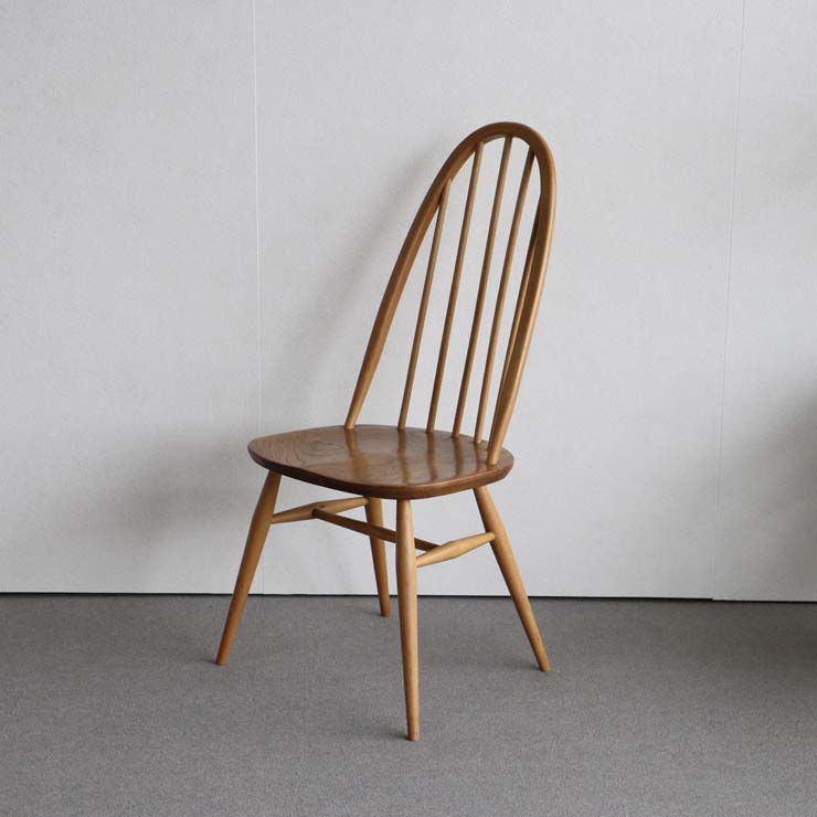 アーコールの椅子