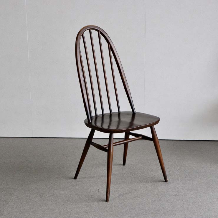 アーコールの椅子