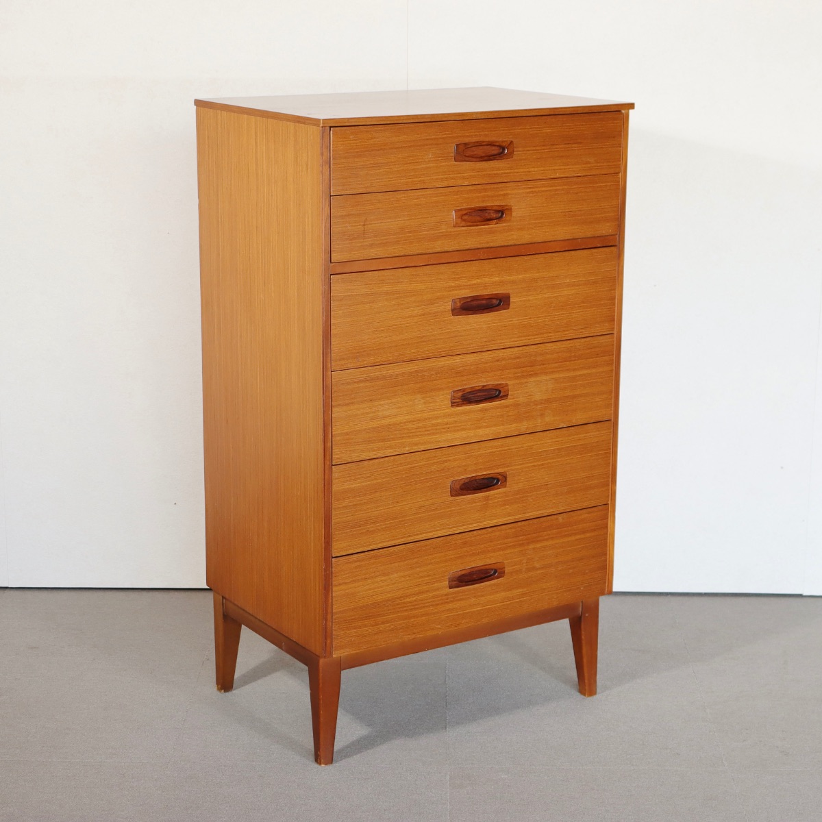 送料込み】【ただのチェストだけど、こういうのが100年モノになる