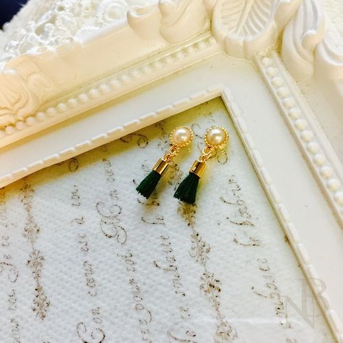 ミニタッセル モスグリーン 20mm×3mm