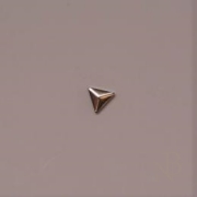 トライアングルスタッズ 2.5mm×2.5mm / シルバー 40個入