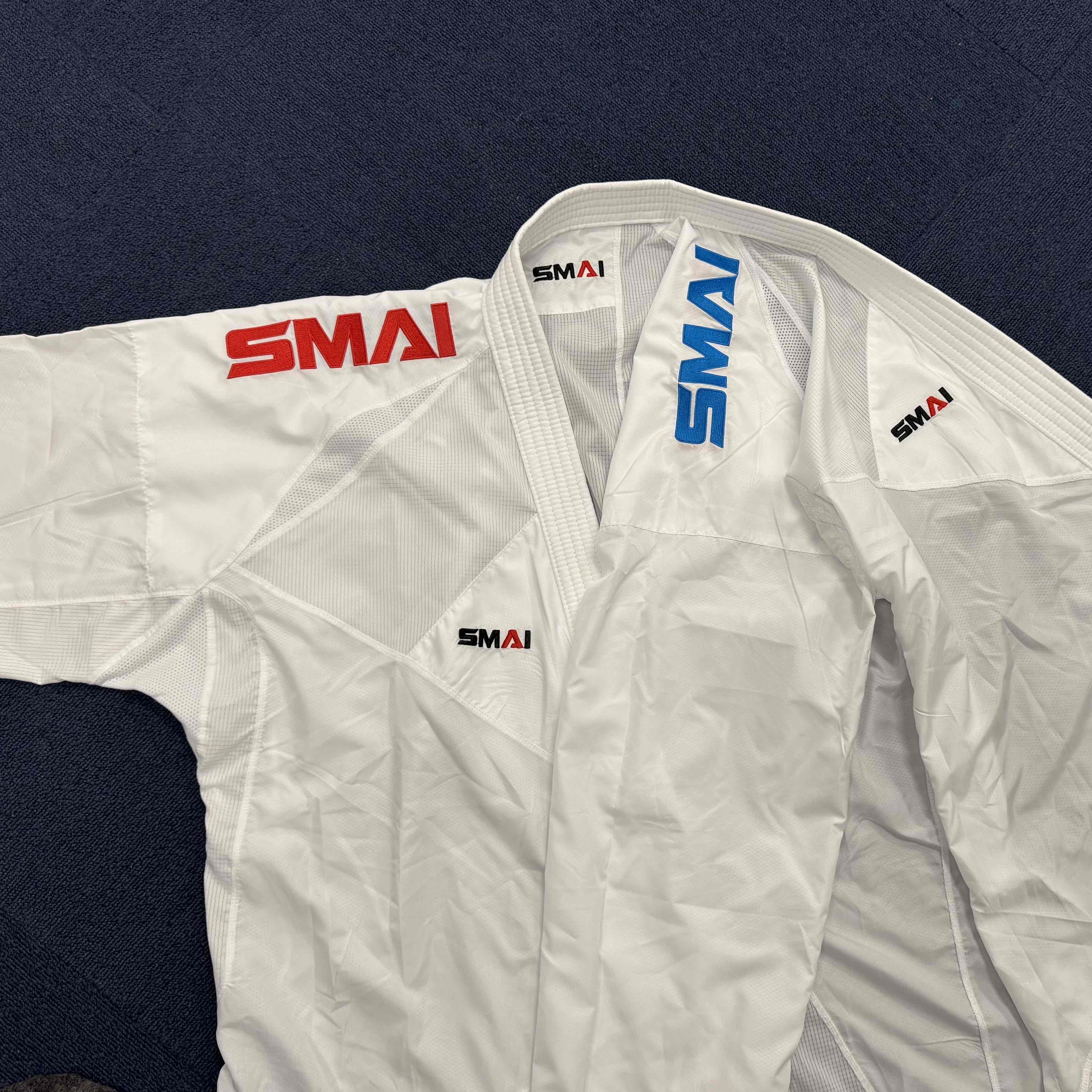 受注販売　ＳＭＡＩ 稲妻　赤青リバーシブル