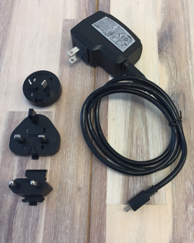 ■在庫限りで販売終了■　BrightSign（ブライトサイン）LS3/4シリーズ用ACアダプター　【型番】BS/PA-W5V2A-USB　※発売元より直送