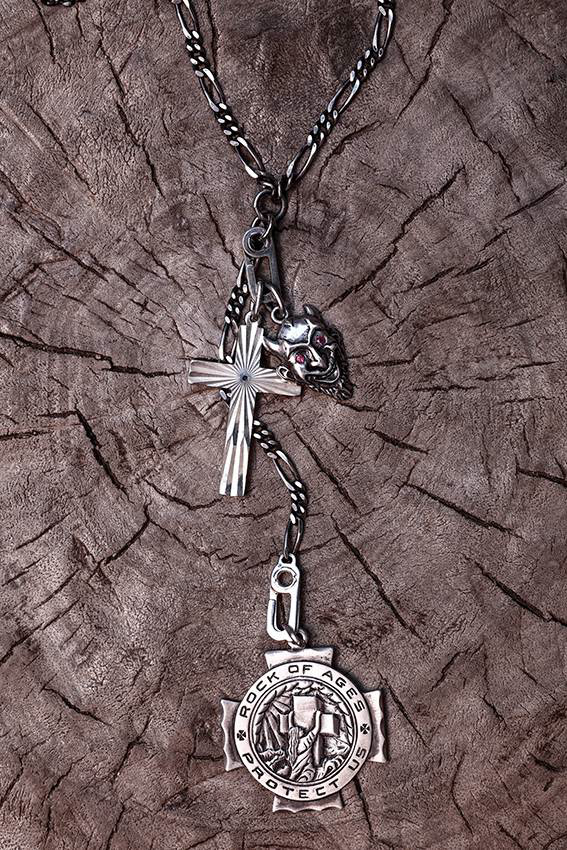 Peanuts & Co. GOOD LIFE CHARM "WE GOD IN TRUST"