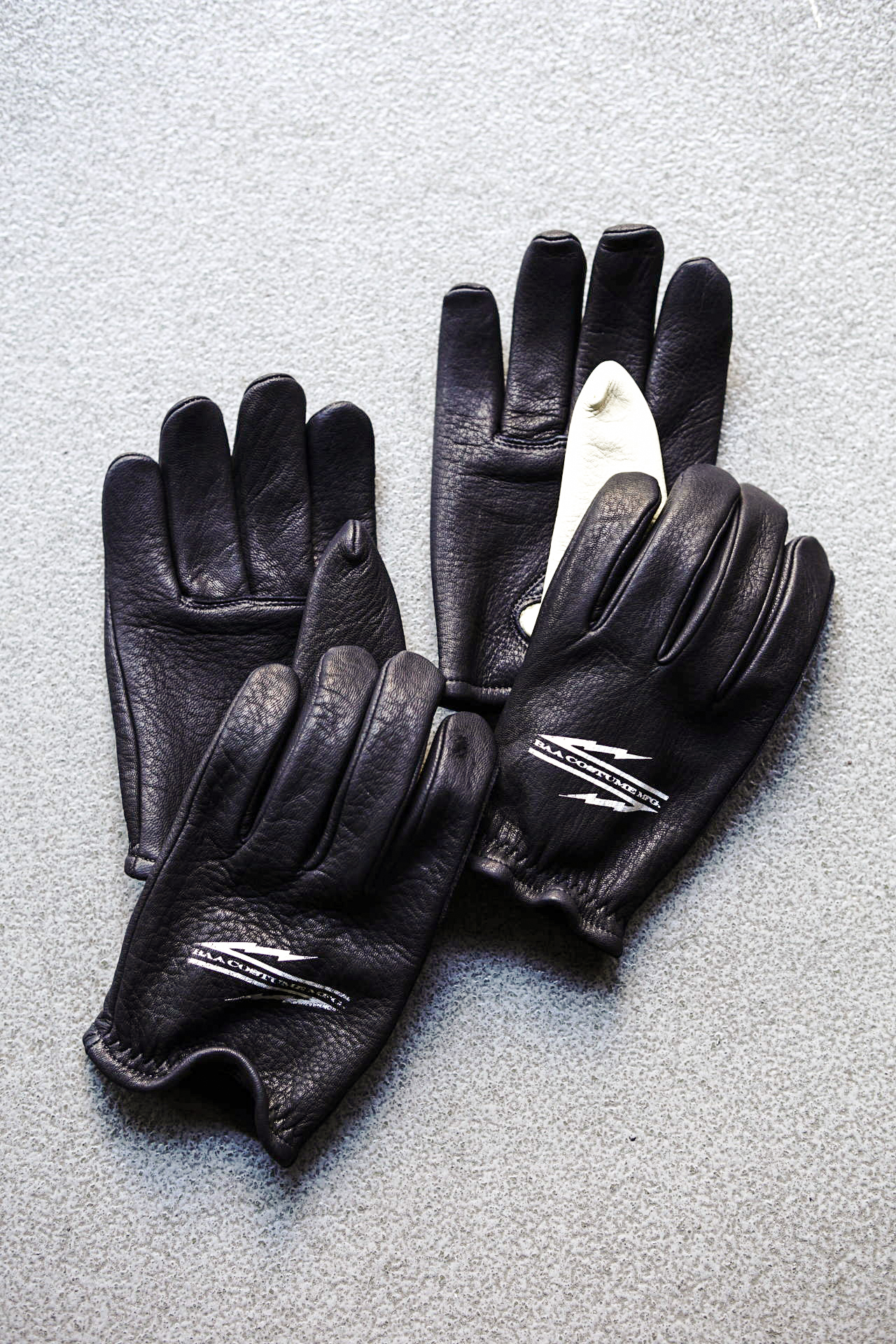 BAA COSTUME MFG. "MOLT DEERSKIN GLOVE"