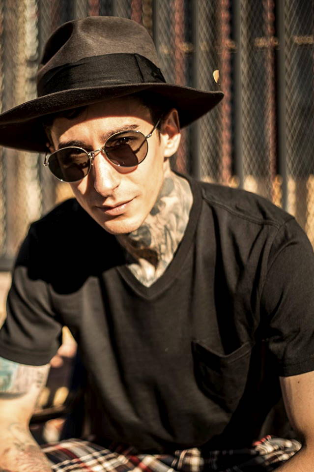 GLAD HAND STANDARD V-NECK T-SHIRTS