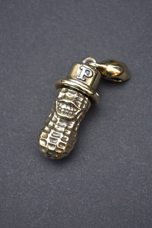 PEANUTS & Co. xlarge peanuts open tyle brass