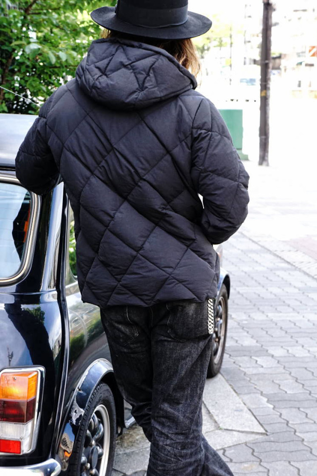 COMFY OUTDOOR GARMENT "CMF DOWN JACKET" BLACK