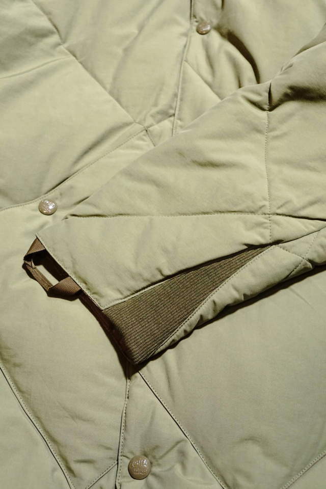 COMFY OUTDOOR GARMENT "COMFY INNER DOWN" KHAKI