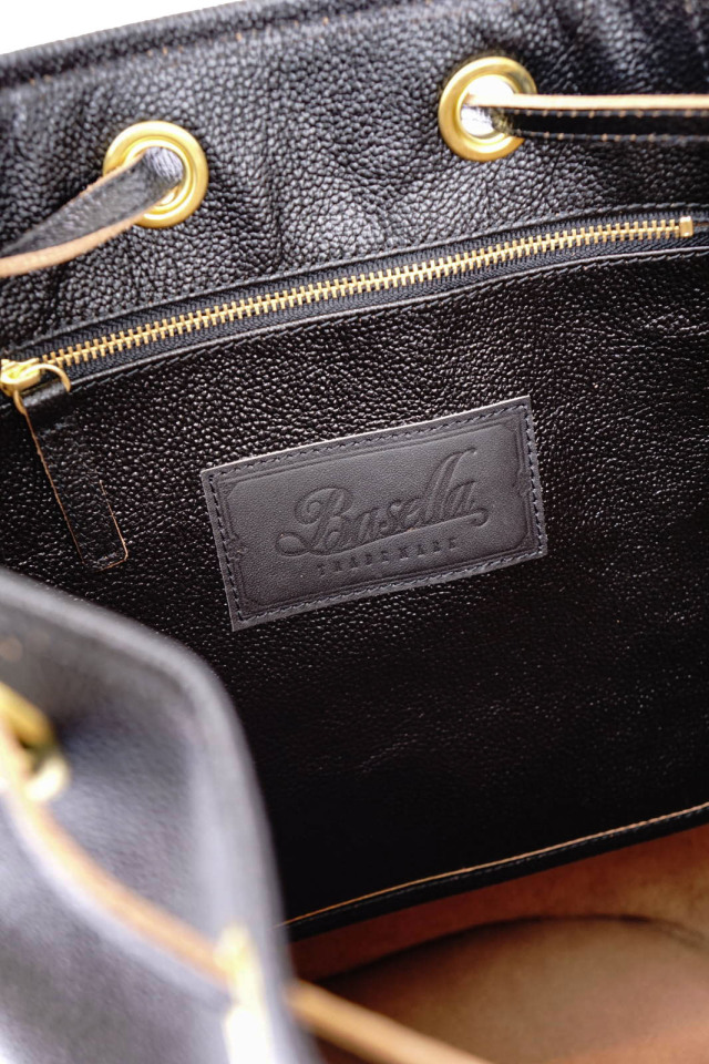 Basella "Lorraine" Horsehide