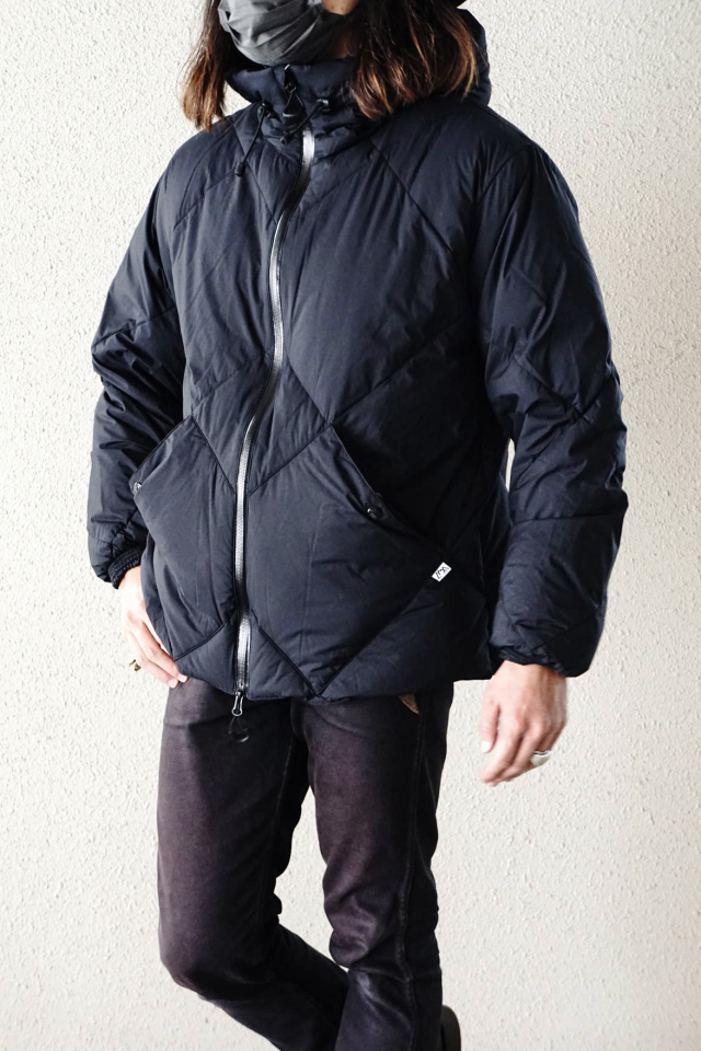 COMFY OUTDOOR GARMENT "COMFY DOWN" BLACK