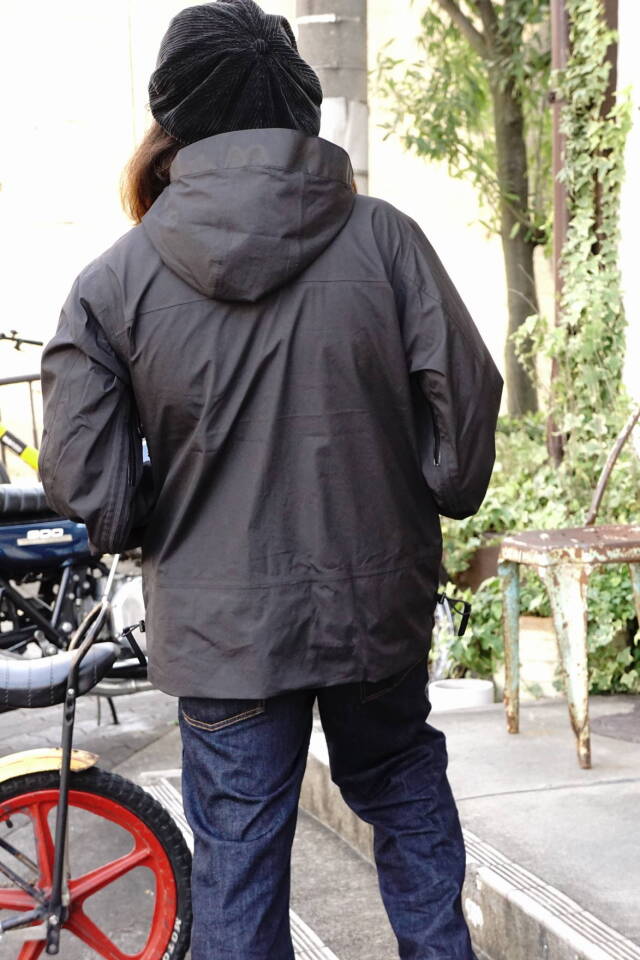 COMFY OUTDOOR GARMENT "COEXIST SHELL" BLACK