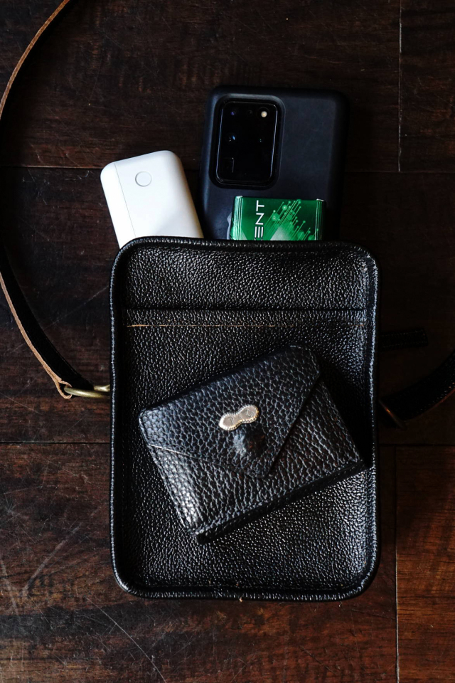 Basella "Annabelle" Horsehide