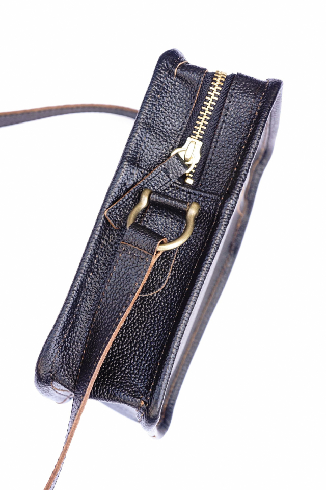 Basella "Annabelle" Horsehide