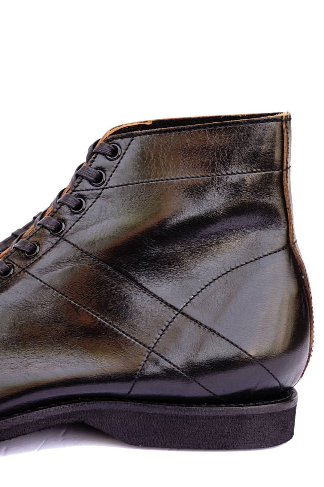 CLINCH Mast Trainer Horse Hide Black "Black Stitch"