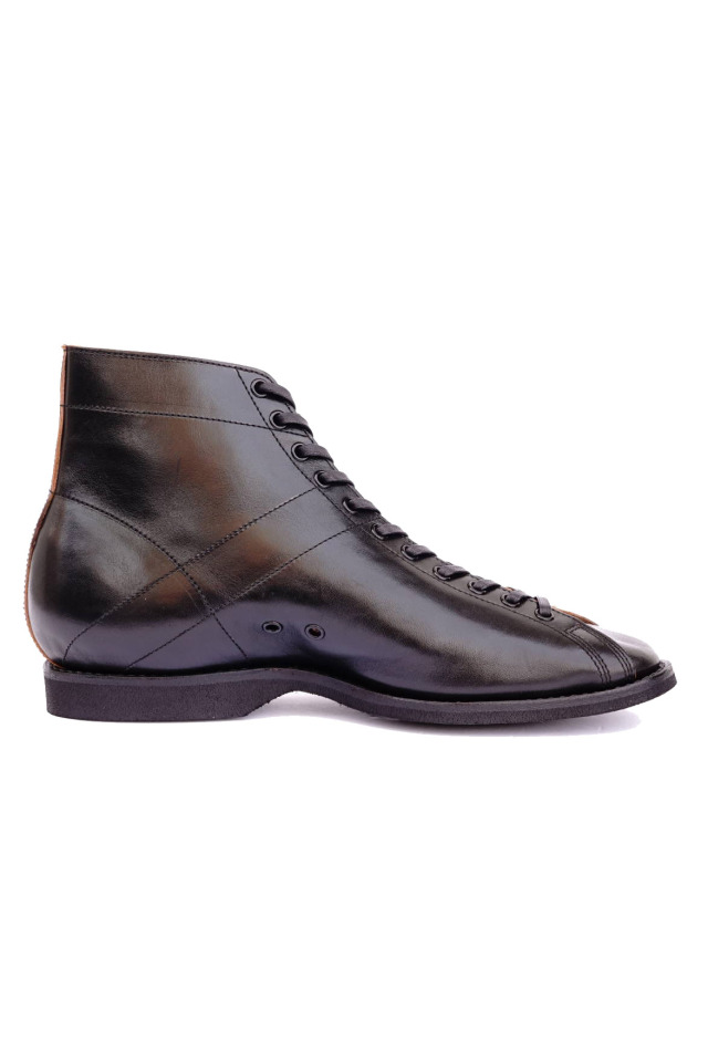 CLINCH Mast Trainer Horse Hide Black "Black Stitch"