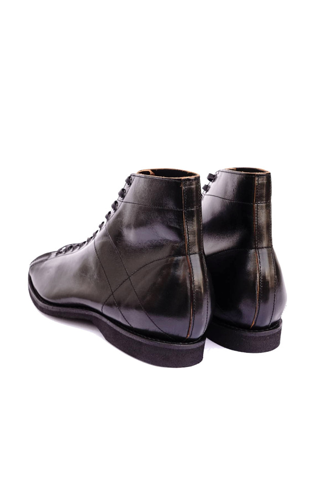 CLINCH Mast Trainer Horse Hide Black "Black Stitch"