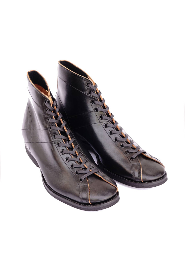 CLINCH Mast Trainer Horse Hide Black "Black Stitch"