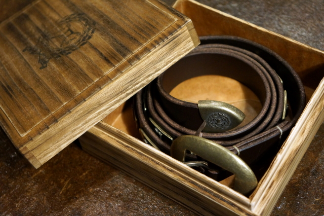 PEANUTS & Co. BULL BELT