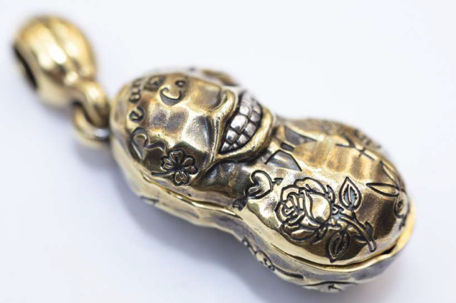 PEANUTS & Co. NORMAL TATOO PEANUTS slidetype Lsize brass×silver