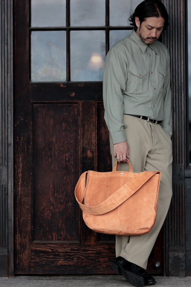 Peanuts&Co.×ACVM ACV-BG06PS-PNT "PIG SUEDE NEWSPAPER BAG" LIGHT_BROWN