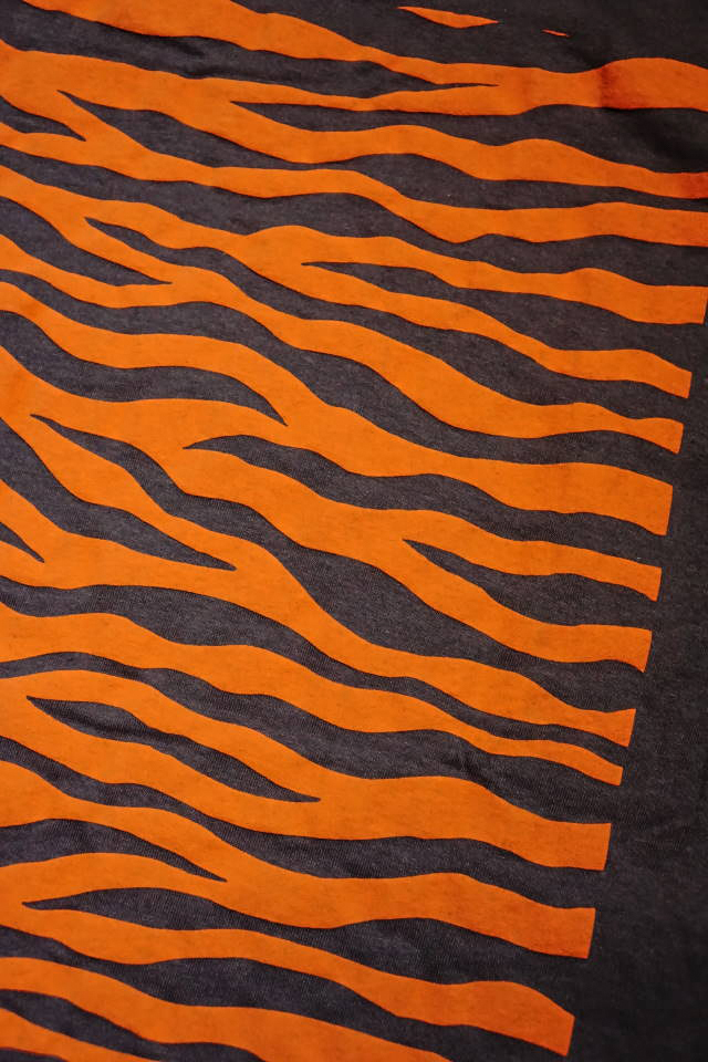 BAA COSTUME MFG. "ZEBRA BACK" POCKET TEE GRY/ORG