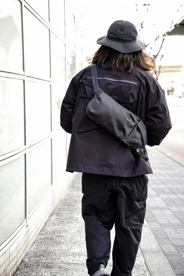 CMF OUTDOOR GARMENT "BODY BAG MOD" BLACK