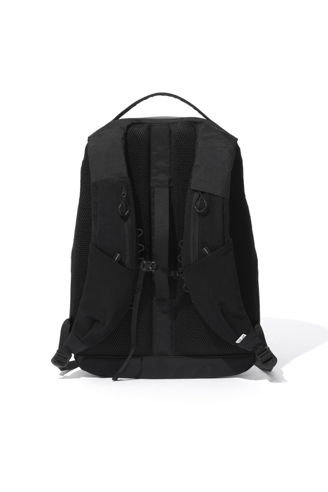 CMF OUTDOOR GARMENT "WEEKPACKERZ X-PAC" BLACK