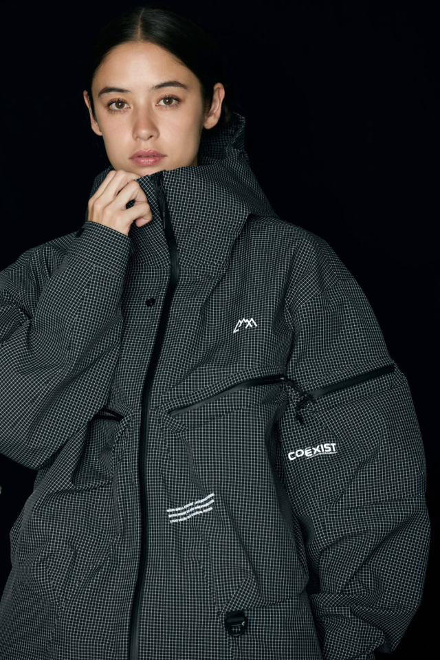 CMF OUTDOOR GARMENT "WEIRED SHELL COEXIST" GRID BLACK