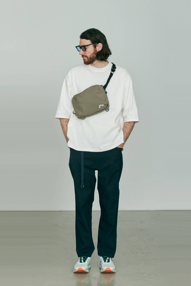 CMF OUTDOOR GARMENT "SLOW DRY POCKET TEE"