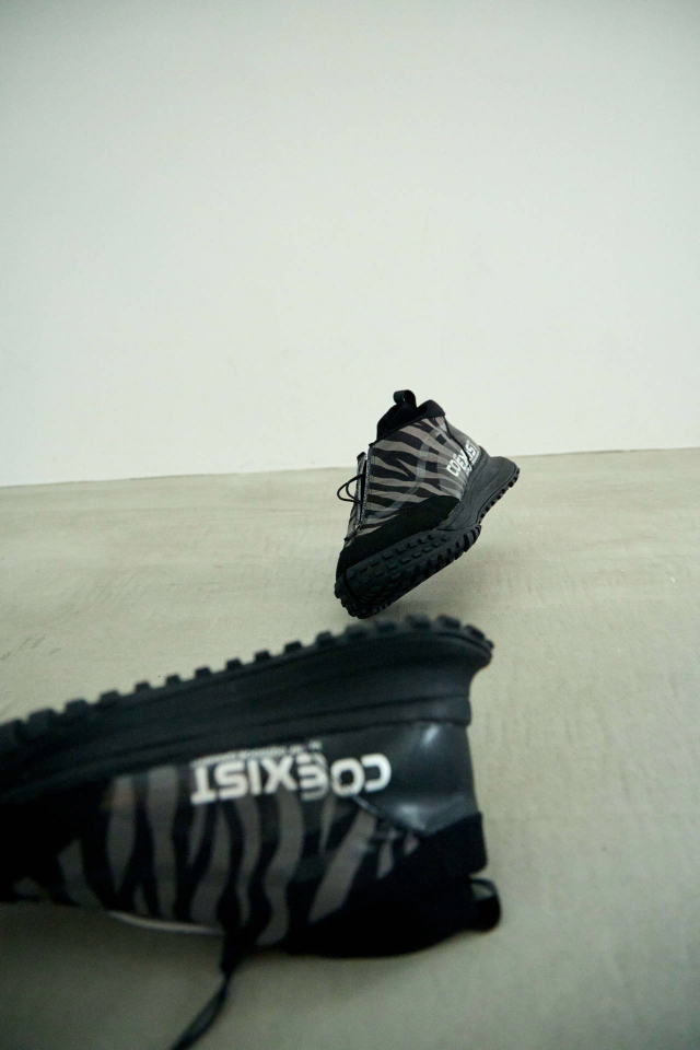 CMF OUTDOOR GARMENT "APPROACH 03 ANIMAL" ZEBRA