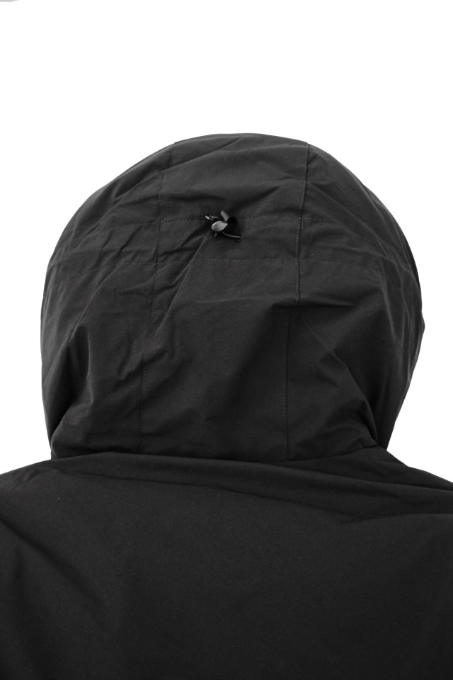 CMF OUTDOOR GARMENT "LOTUS DOWN L7" BLACK