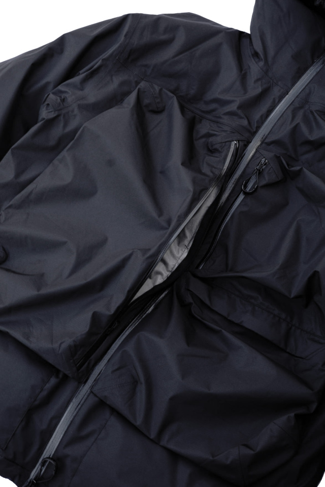 CMF OUTDOOR GARMENT "GUIDE DOWN COEXIST L7" BLACK