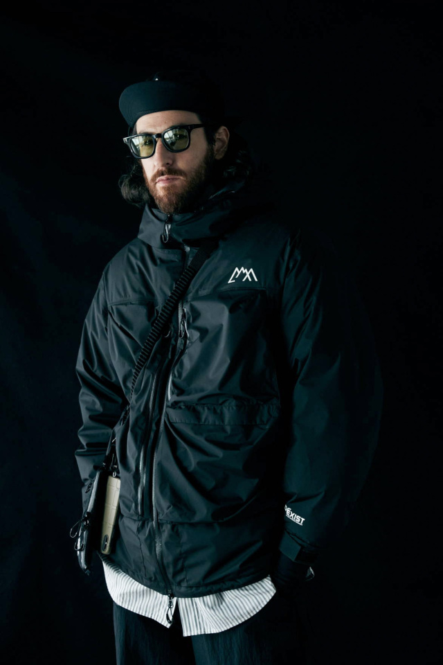 CMF OUTDOOR GARMENT "GUIDE DOWN COEXIST L7" BLACK